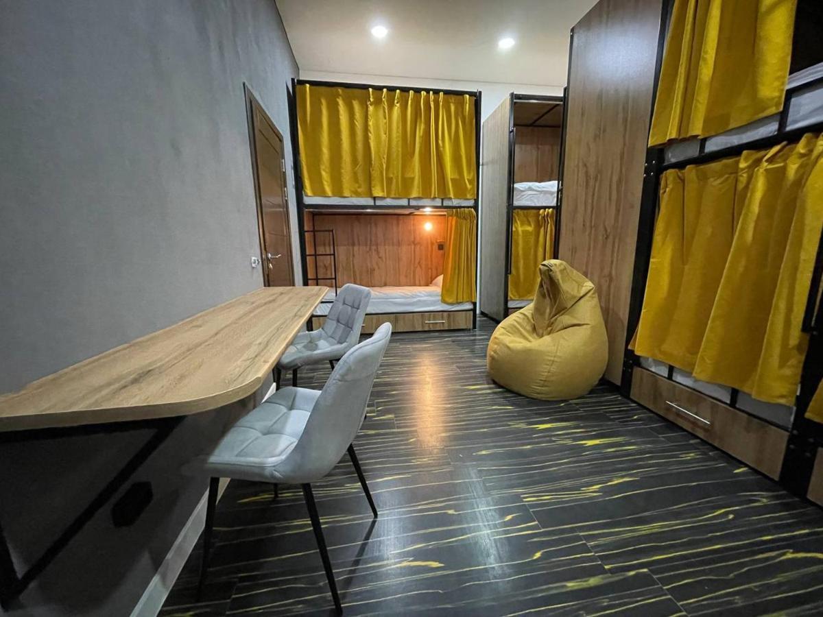 Flats Hostel Astana Buitenkant foto